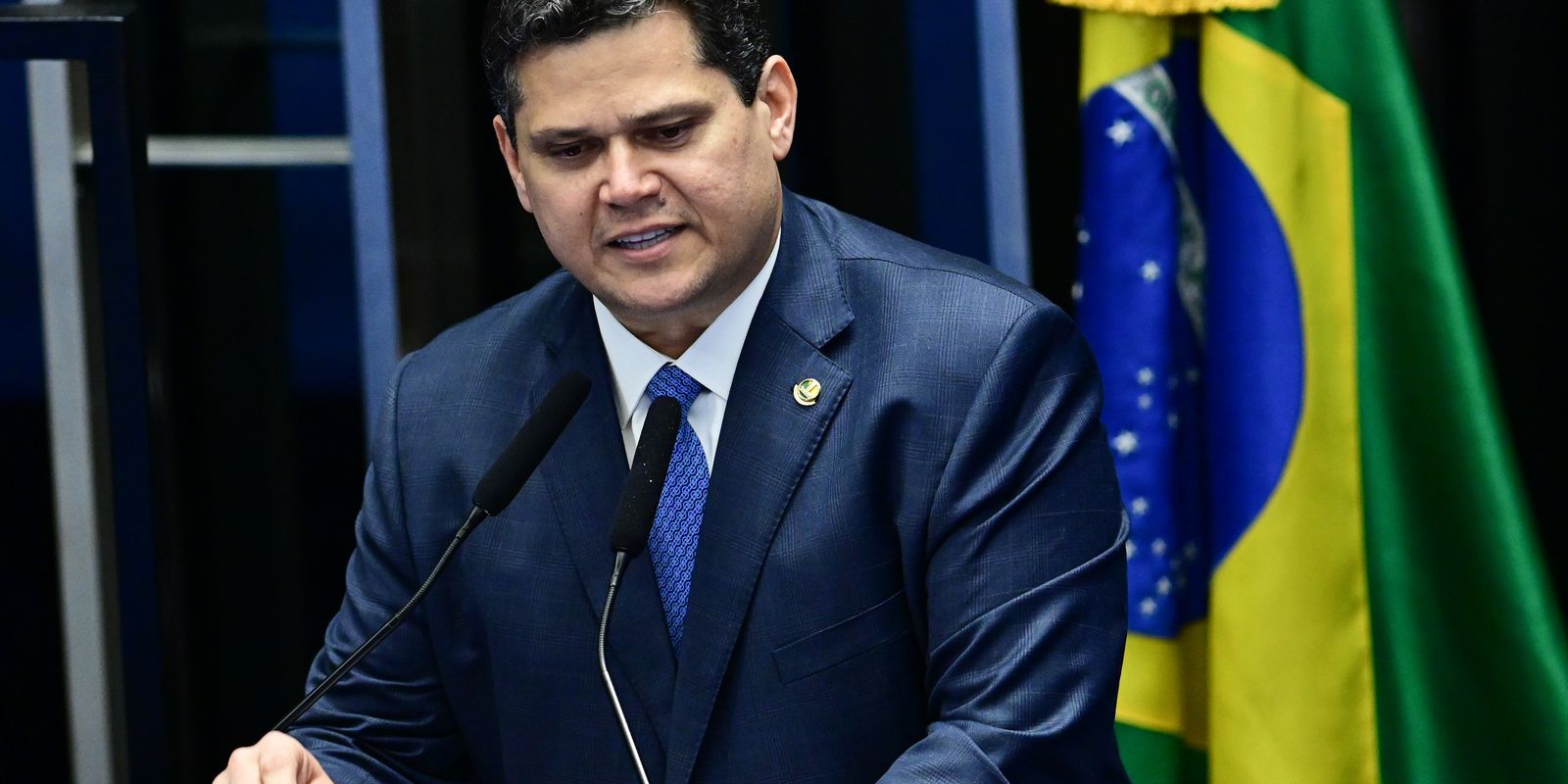 Congresso não admite ingerência em Poderes do Brasil, diz Alcolumbre