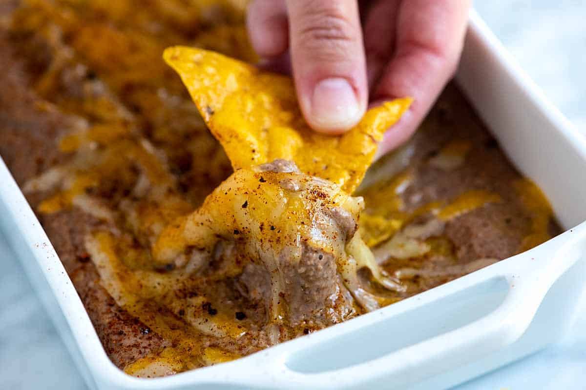 Receita perfeita de mergulho de feijão preto