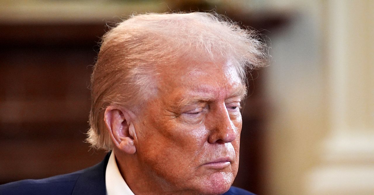 Trump diz que está “se livrando de acordar” e descarta preocupações com direitos autorais no discurso da política de IA