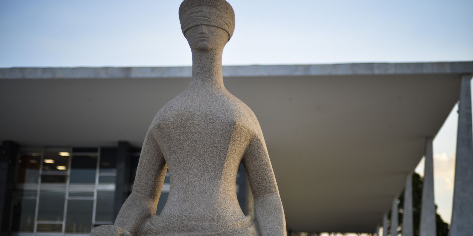 Ex-assessor de Bolsonaro acusa Cid de usá-lo como bode expiatório