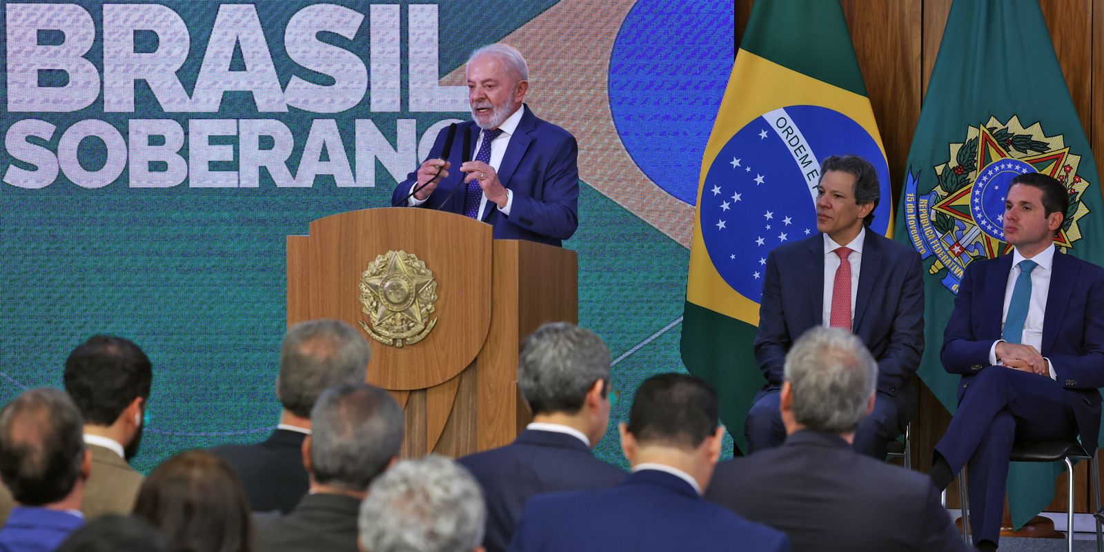 “Mundo está ávido para fazer negociação com o Brasil”, afirma Lula