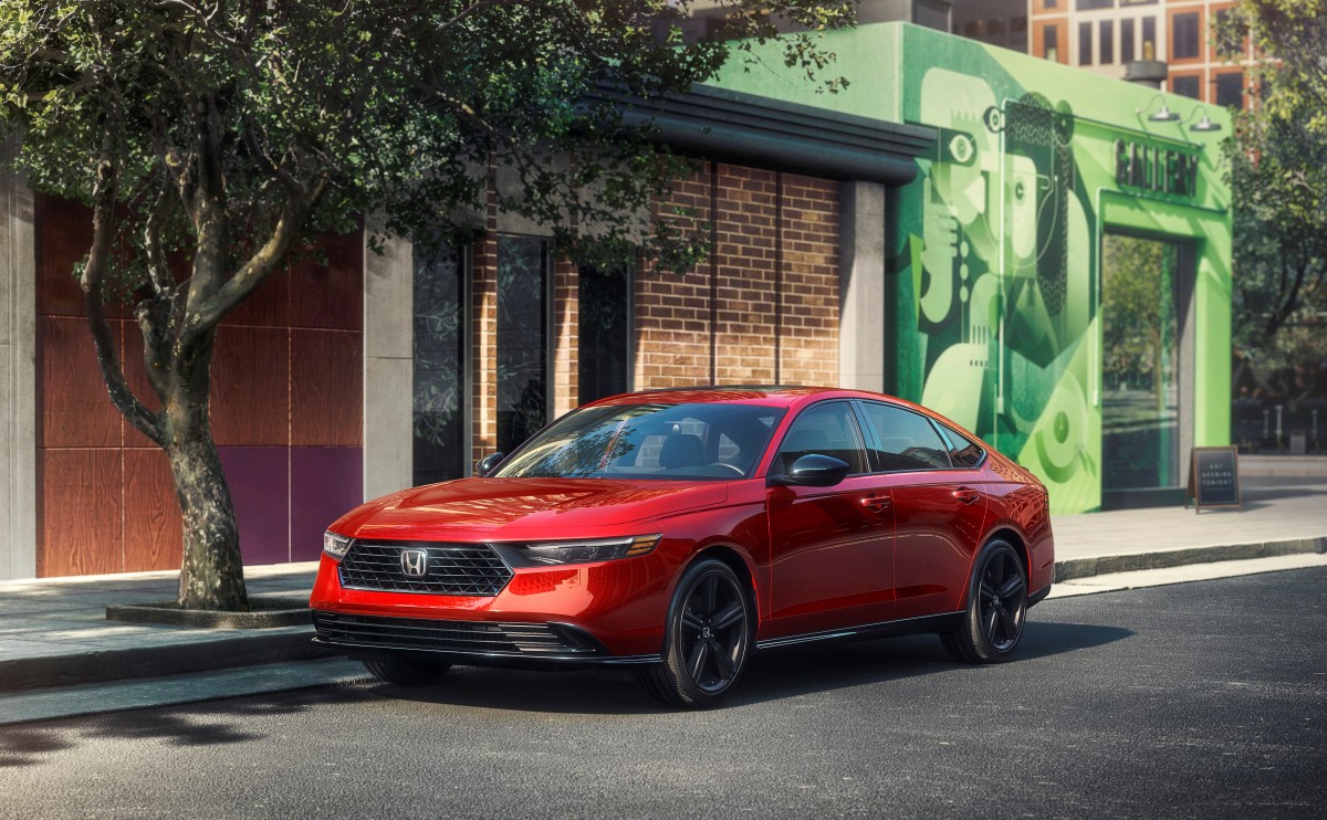 2025 Honda Accord vs. 2025 Hyundai Sonata: 5 grandes diferenças
