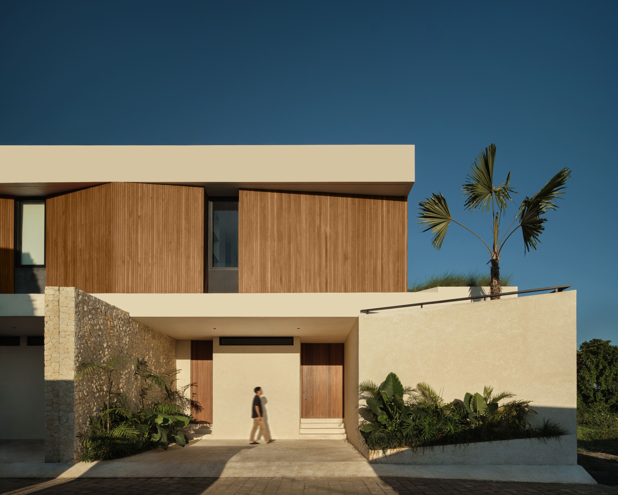 Tapa Villa / Tanama Studio