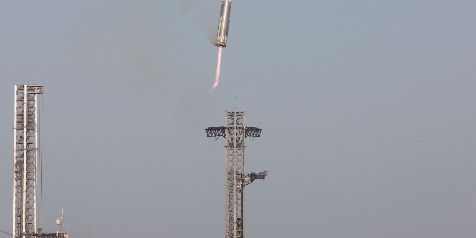 Lançamento da SpaceX reabre esperança de voos tripulados para a Lua