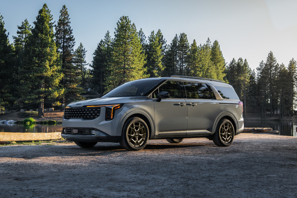 Carnaval, Sportage e Telluride da Kia estabeleceram novos registros de vendas em julho