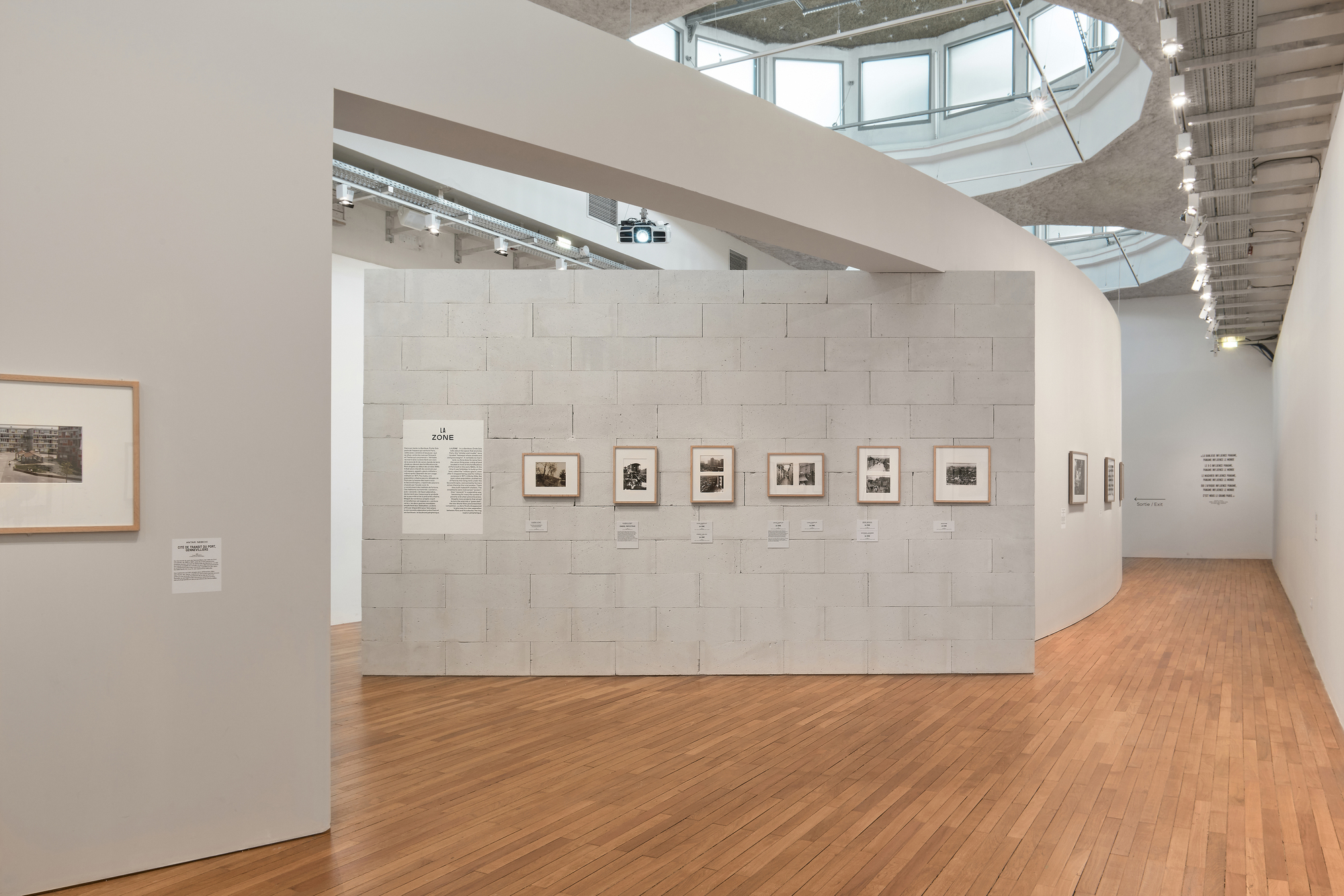 Subúrbios Darlos de Exposição / Roll