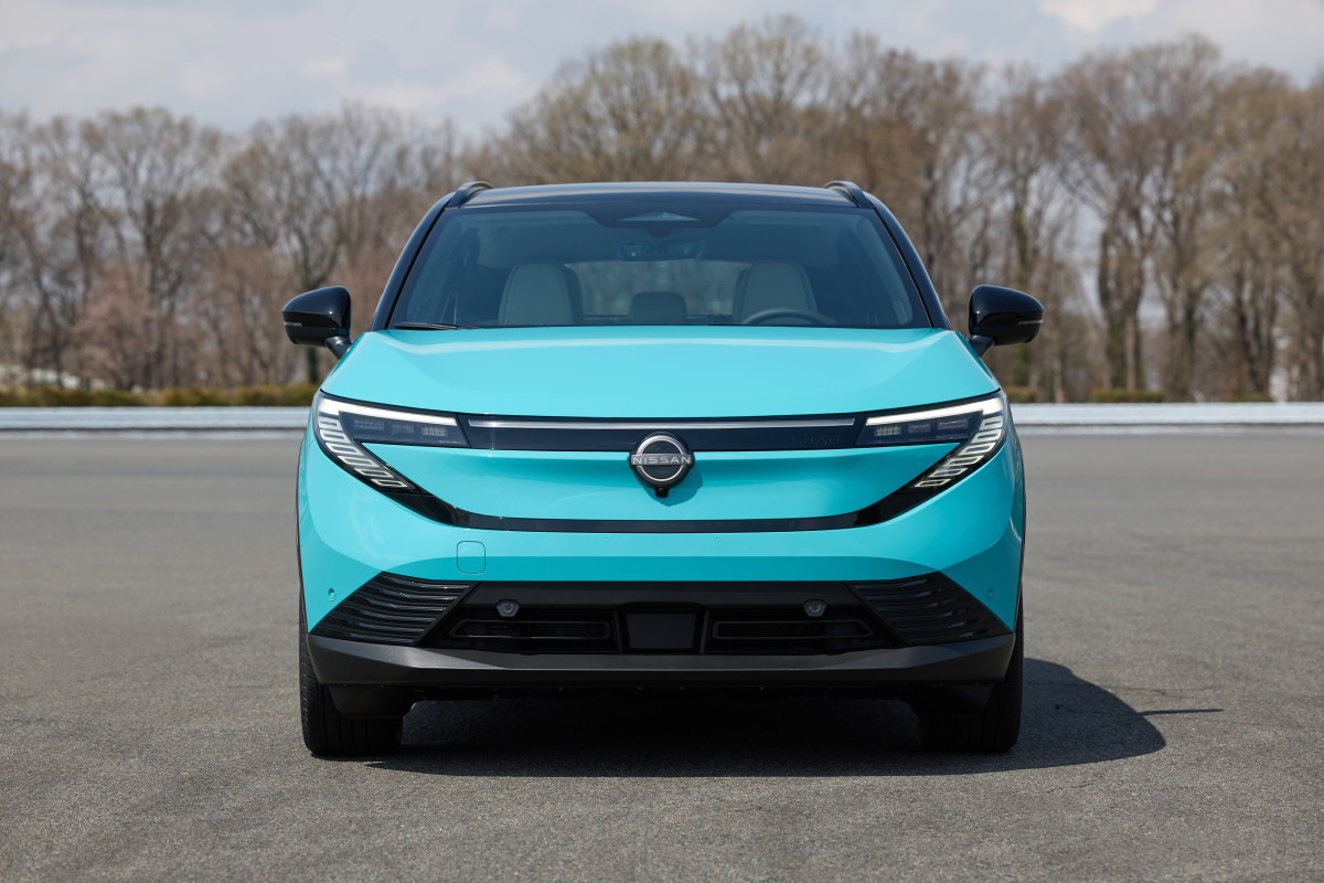 Escolha difícil: os lançamentos de folhas 2026 da Nissan são baratos, mas a unidade 2025 são grandes pechinchas