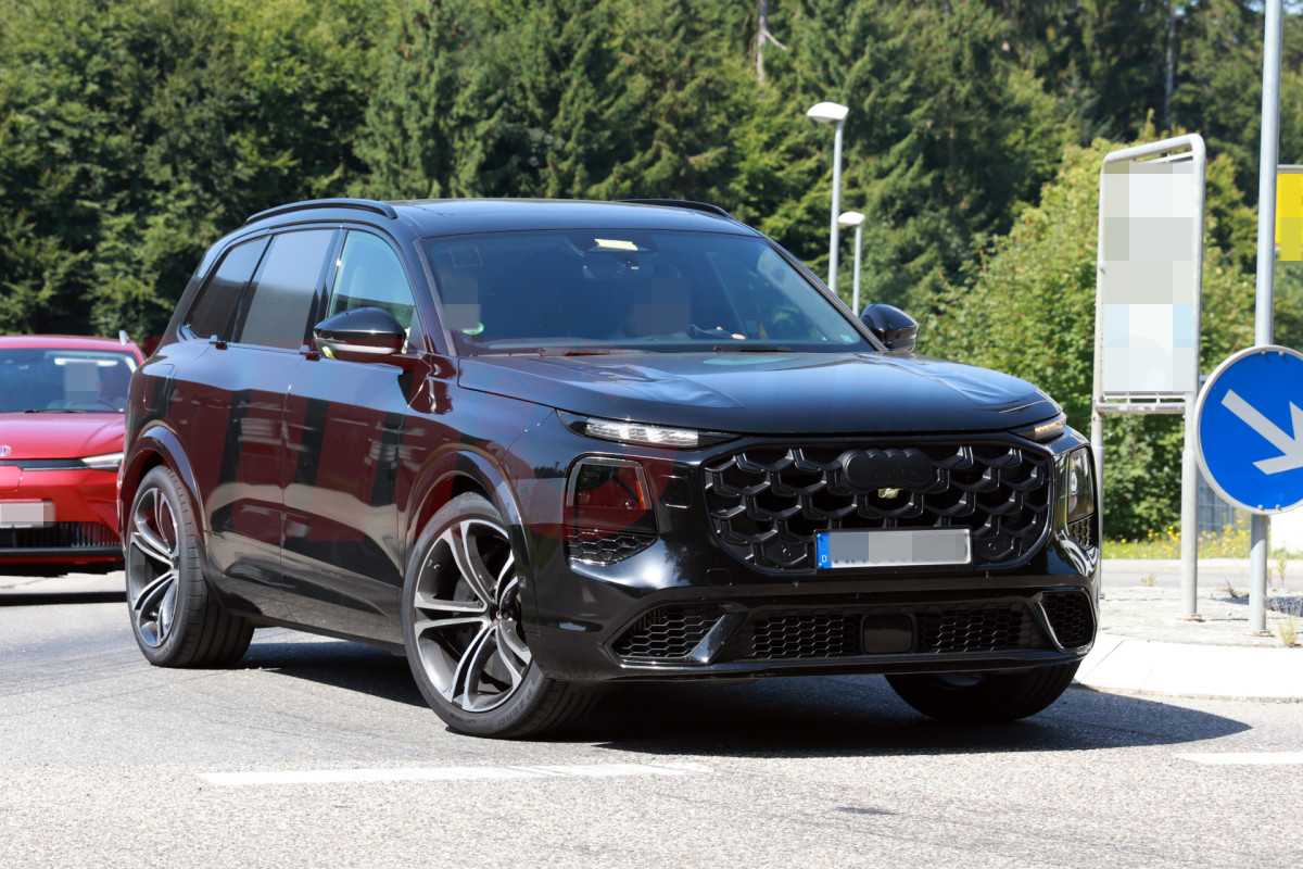 2027 Audi SQ7 PHEV Spied: SUV de desempenho de três linhas parece um BMW projetado por GM