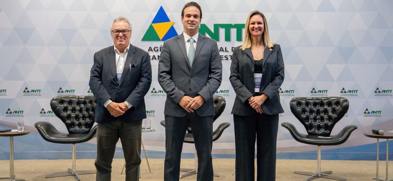 Seguros em pauta: ANTT reúne especialistas para debater proteção e segurança no transporte terrestre — Agência Nacional de Transportes Terrestres