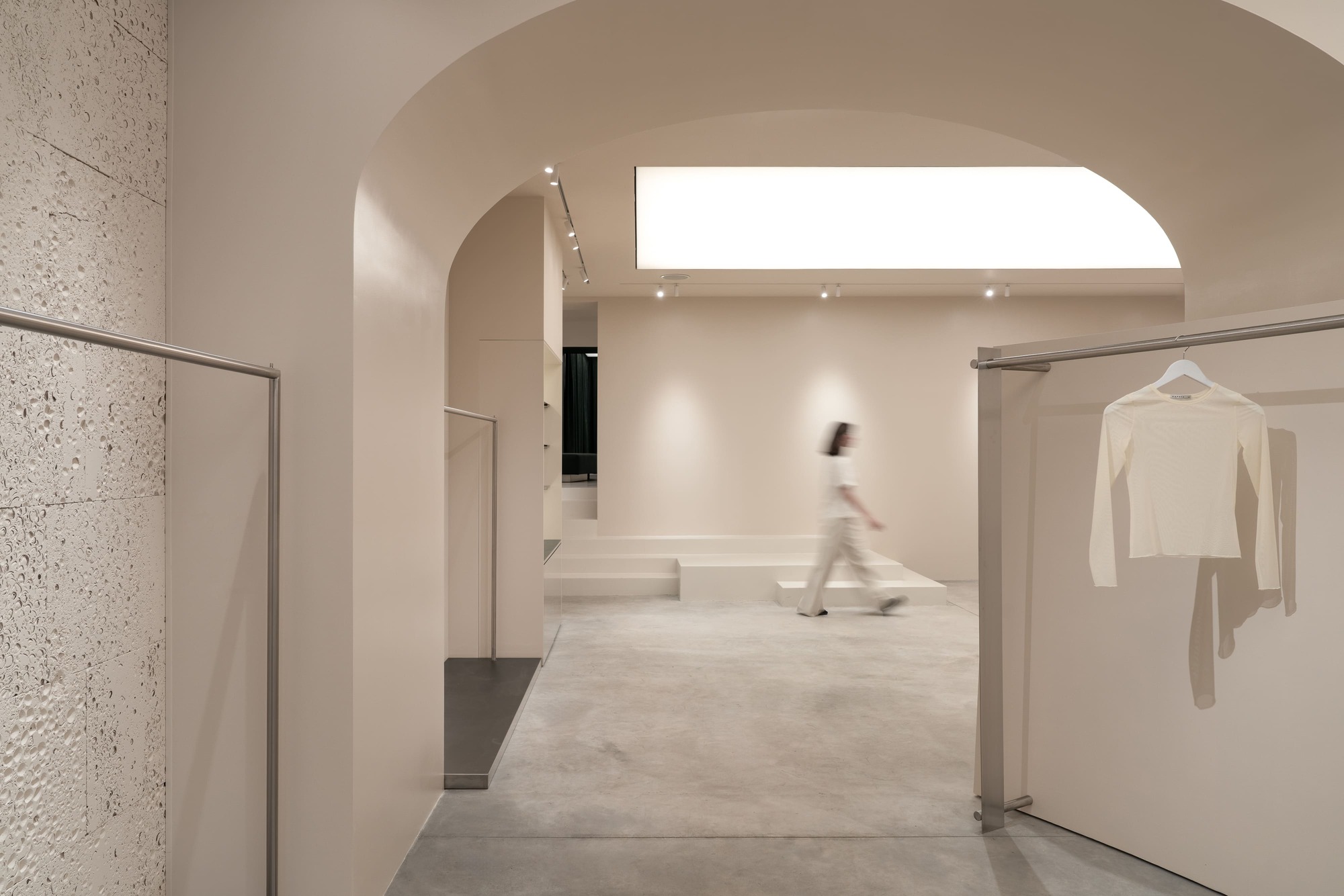 Showroom de marca de mamão / entre as paredes