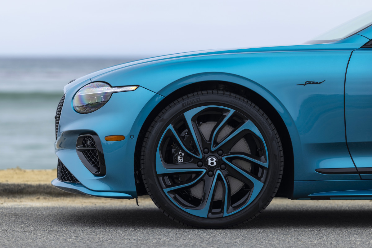 Bentley estreia acabou com acabamento de tinta para o melhor look ombre