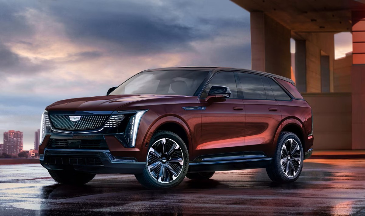 GM diminui a produção de dois de seus EVs mais caros