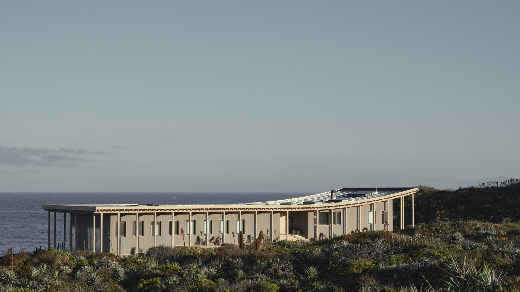 House EP / LOTE STUDIO + Ignacio Ferreira