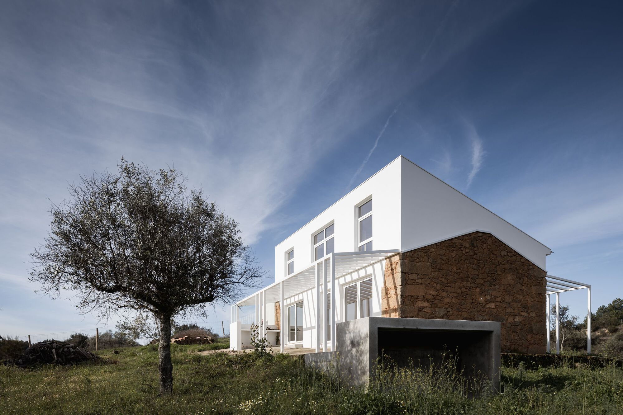 Orca House / dbA. arquitectura