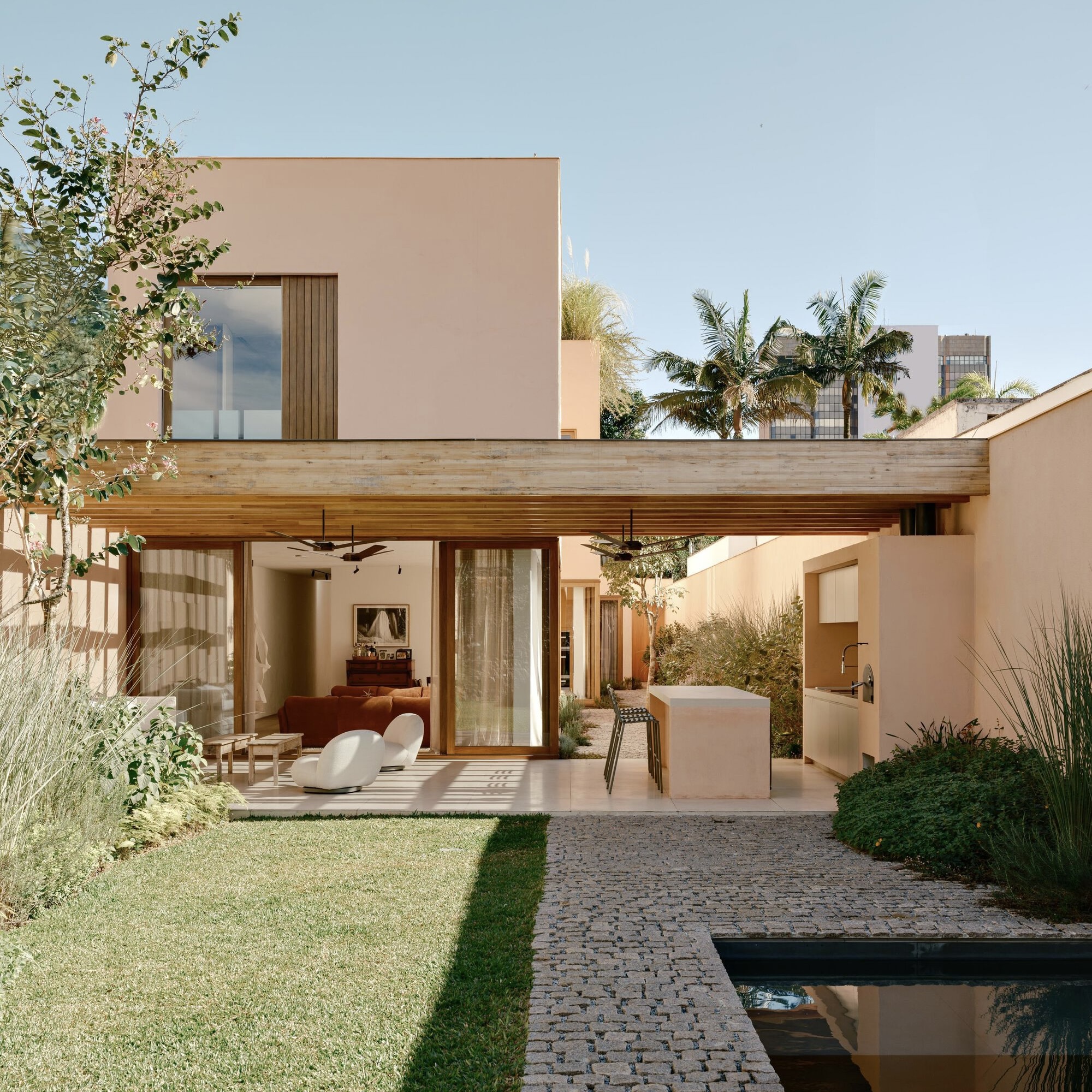 Praça House / Felipe Hess Arquitetos