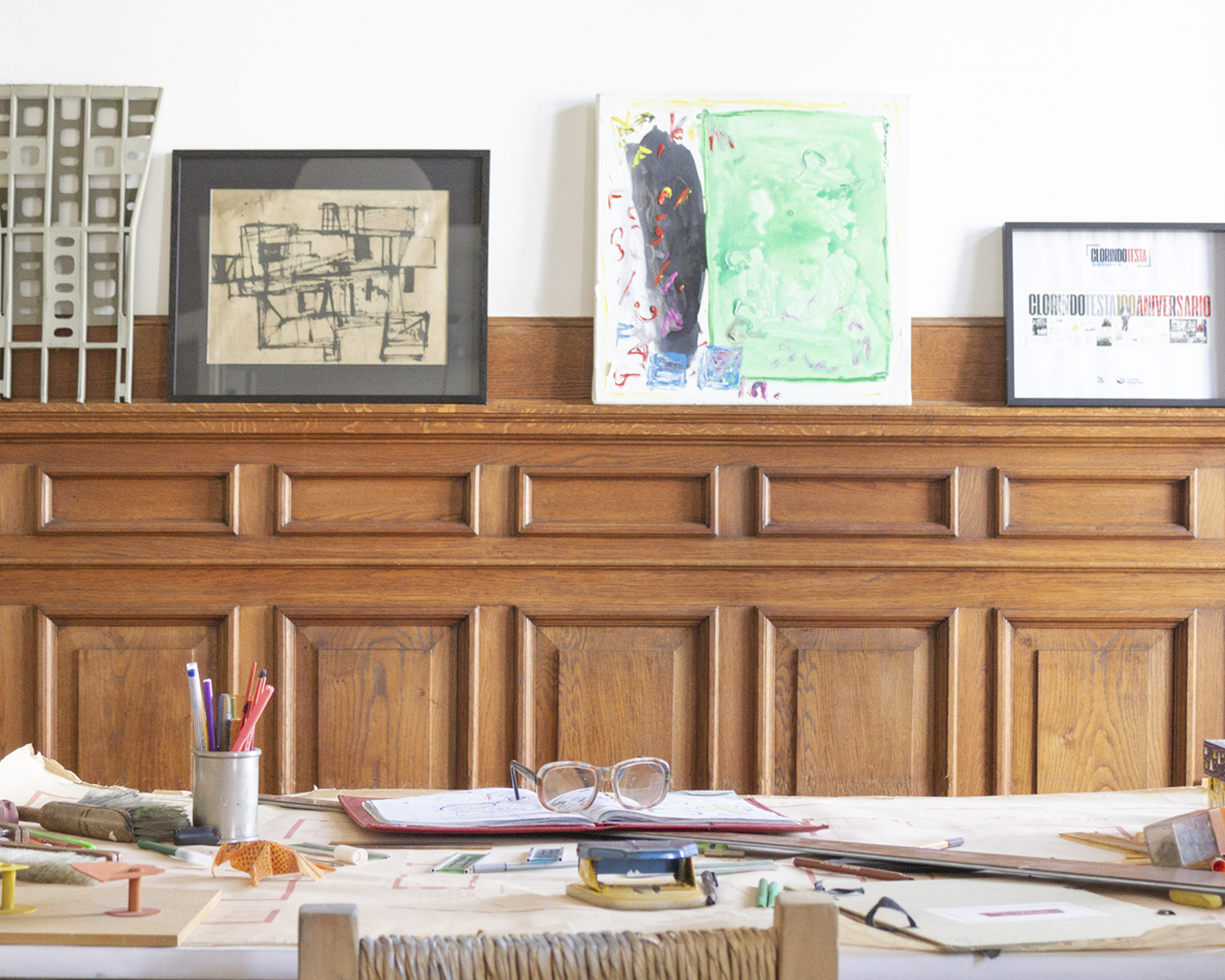 Experimentação artística e arquitetônica de Clorindo Testa: cores e peças assimétricas em espaços de adoração