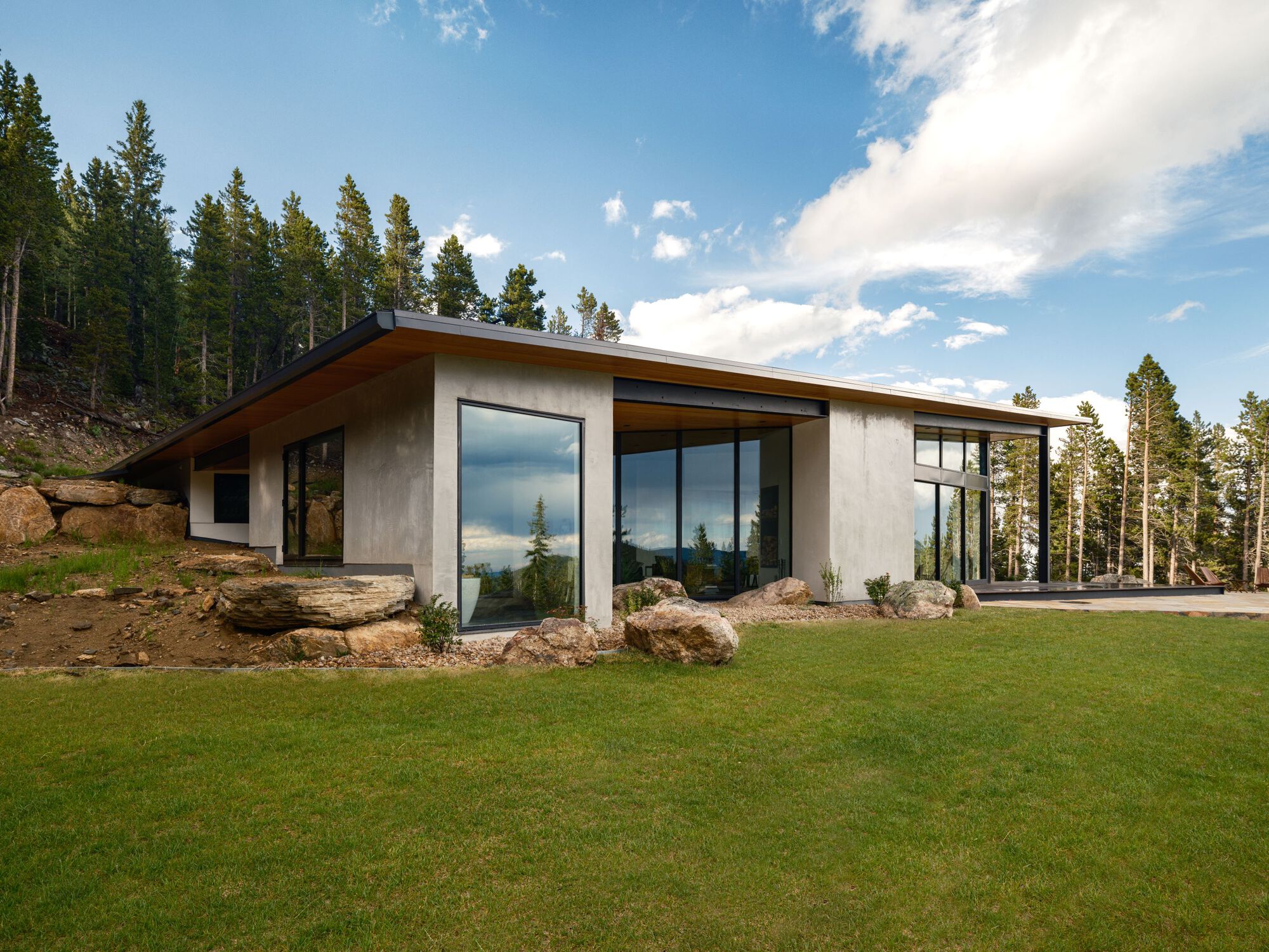 Echo Mountain Retreat / Tomecek Studio Architecture