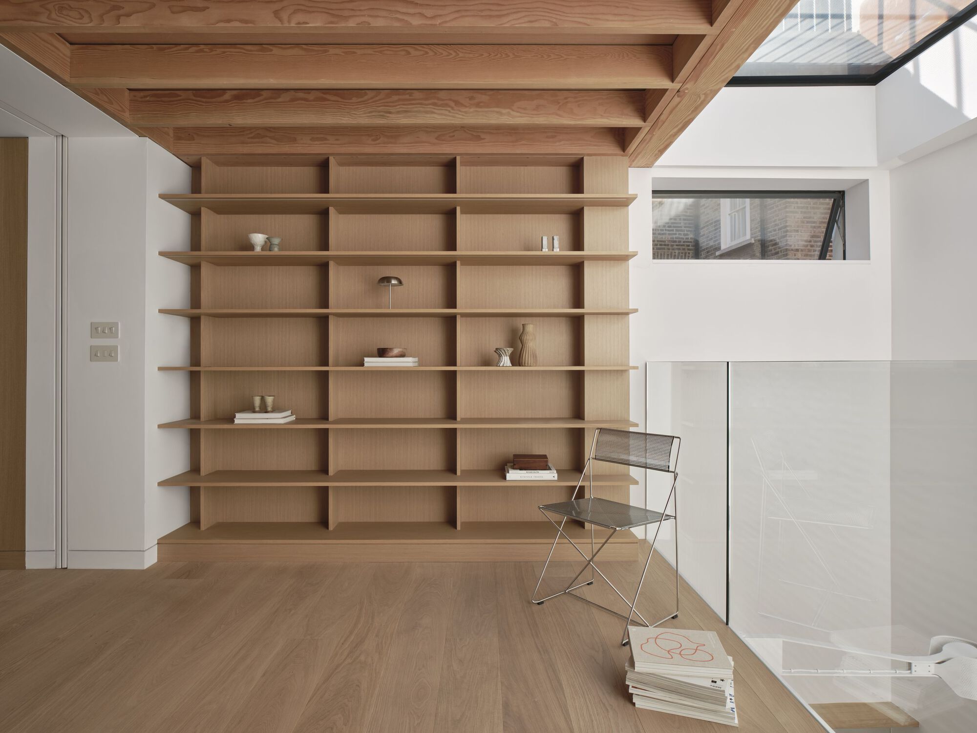 Cuideira End Terrace House Renovação / Knox Bhavan Architects