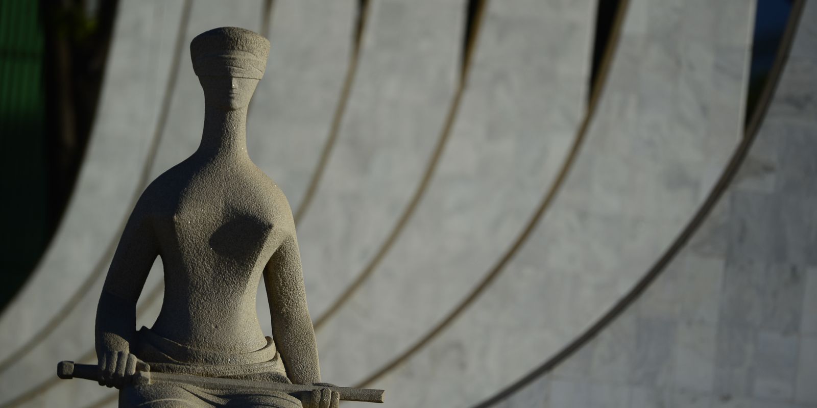 Moraes quer extradição de ex-assessor do TSE acusado de vazamentos