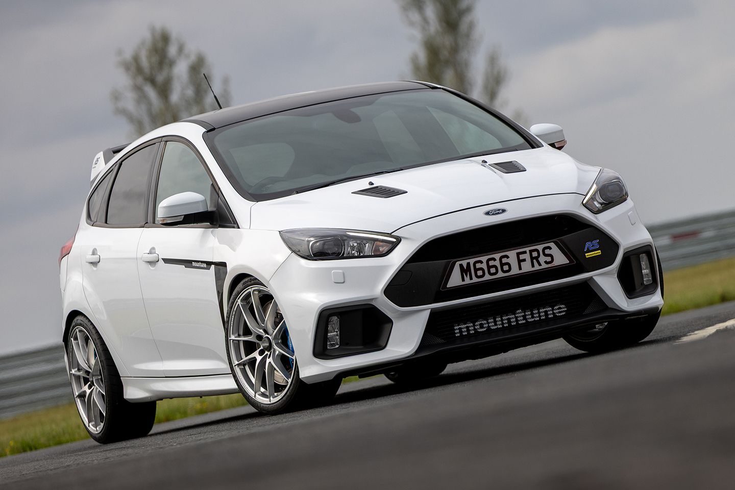 Mountune lança um novo pacote de faixas RS Focus RS MR500