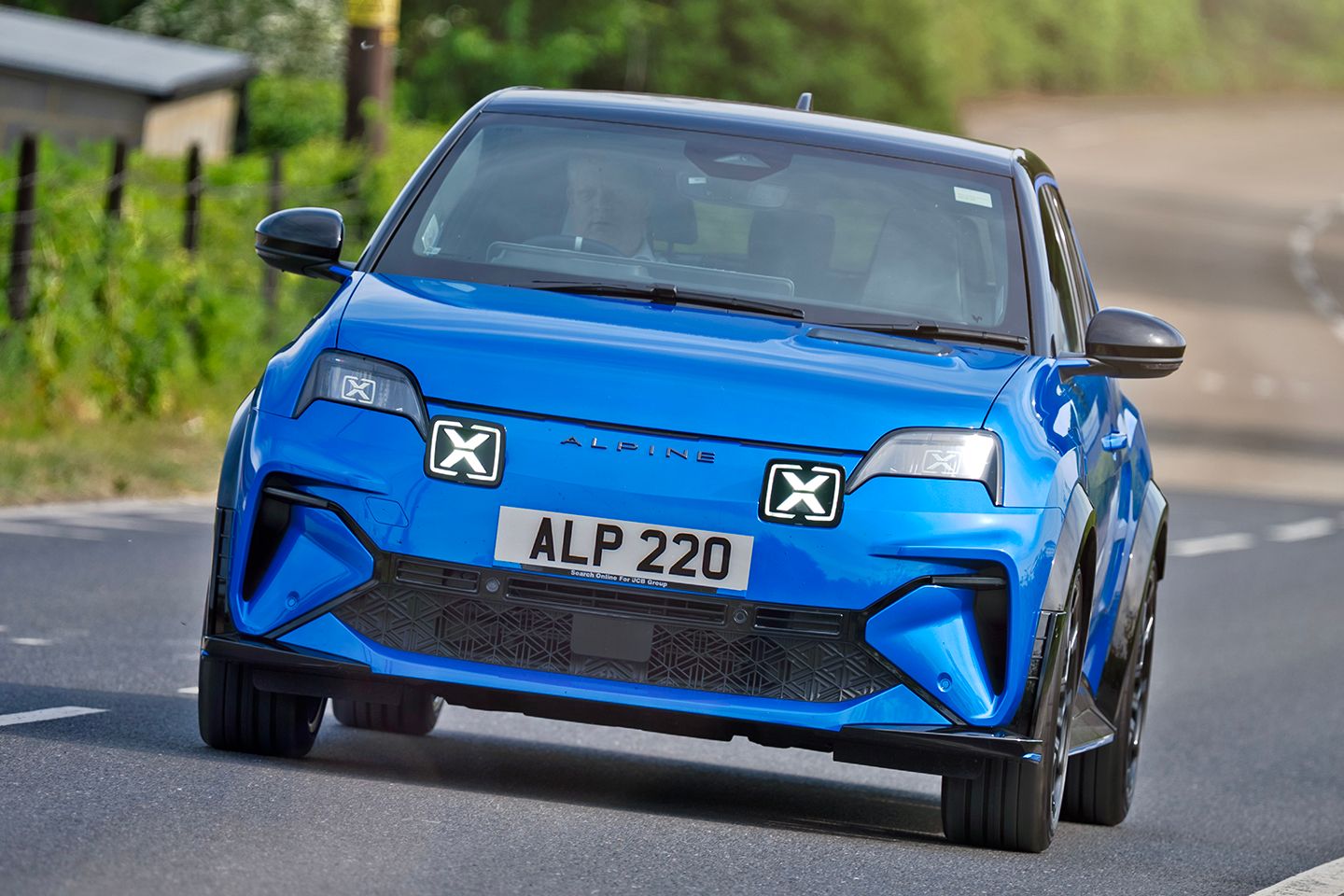 Alpine confirma a concessão de carros elétricos para A290