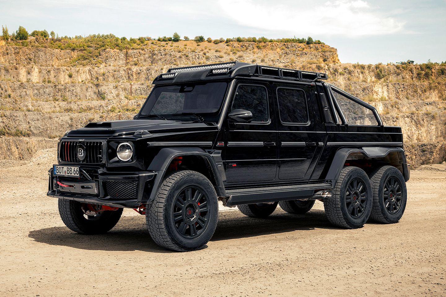Afaste -se – Brabus XLP 800 6×6 chegando