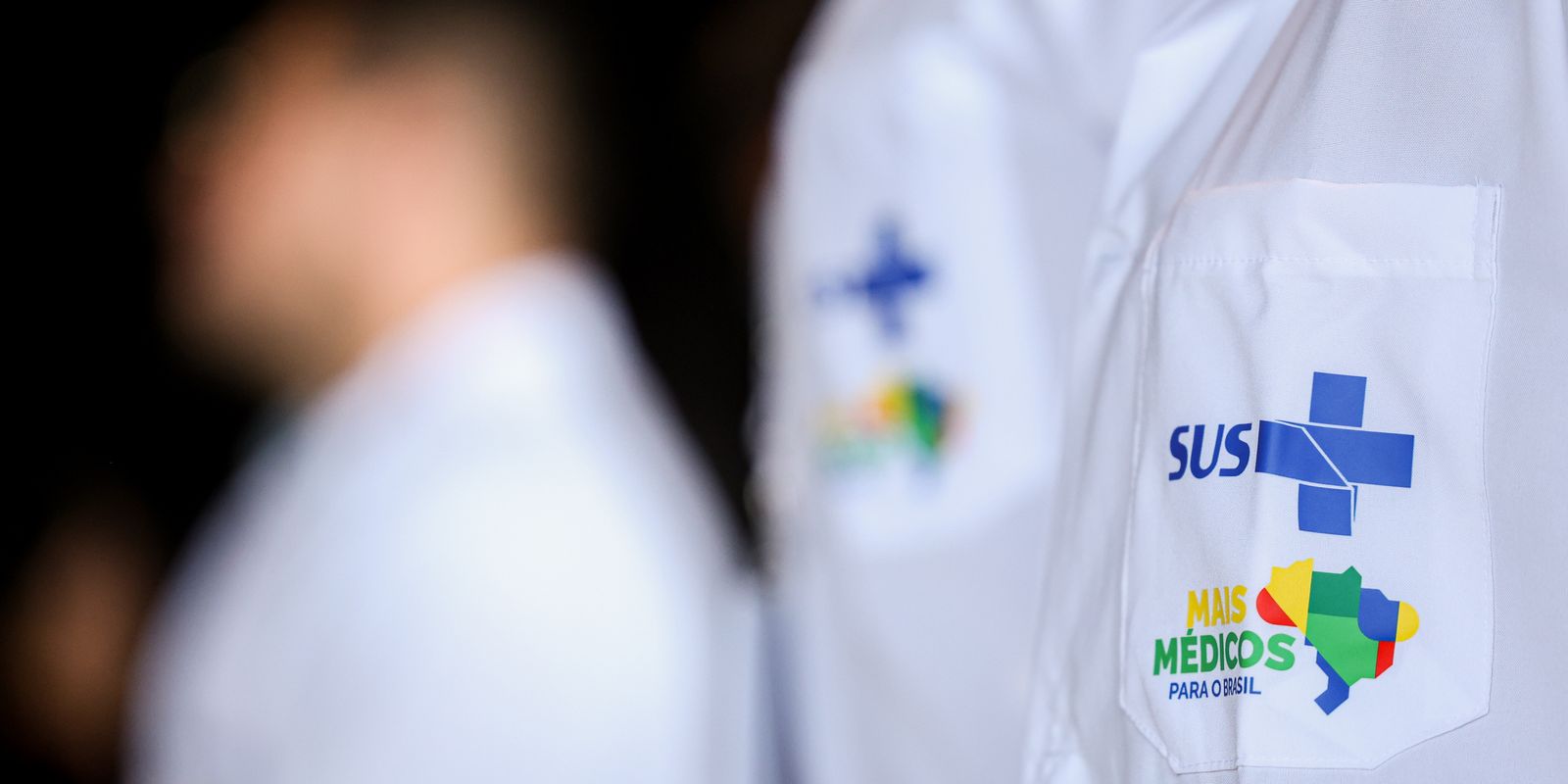 Saiba mais sobre a participação de cubanos no programa Mais Médicos