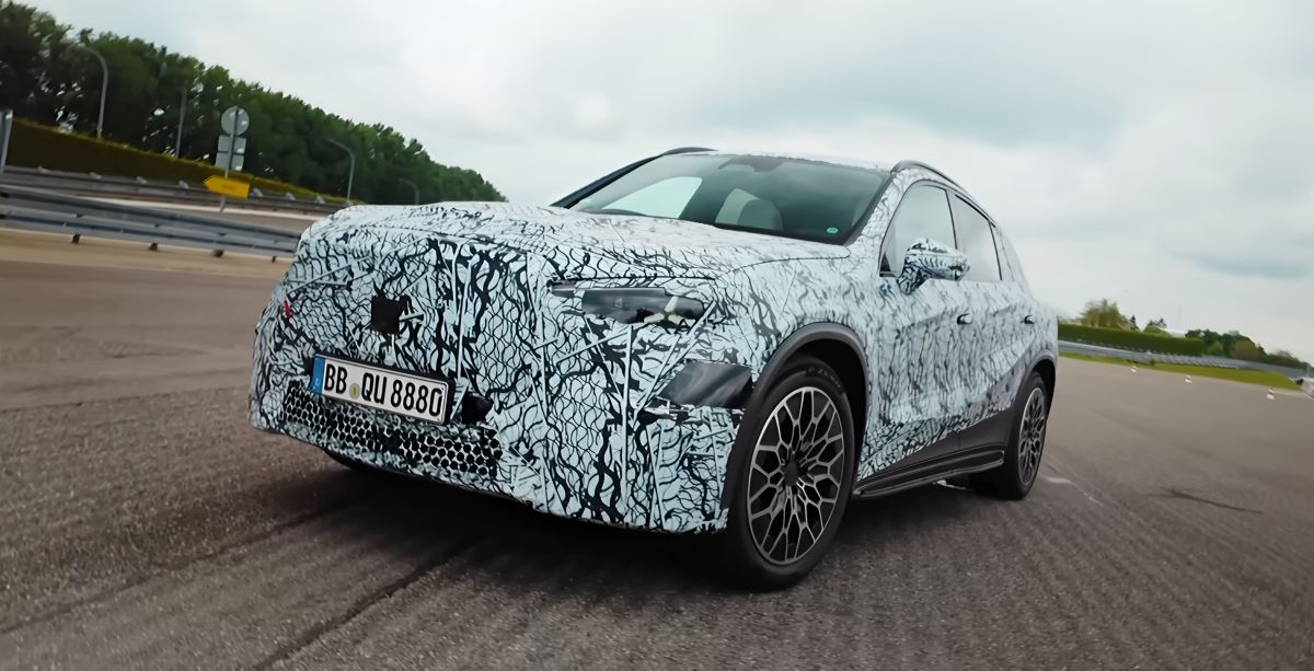 A nova grade iluminada da Mercedes-Benz é uma declaração de design para o EQ GLC