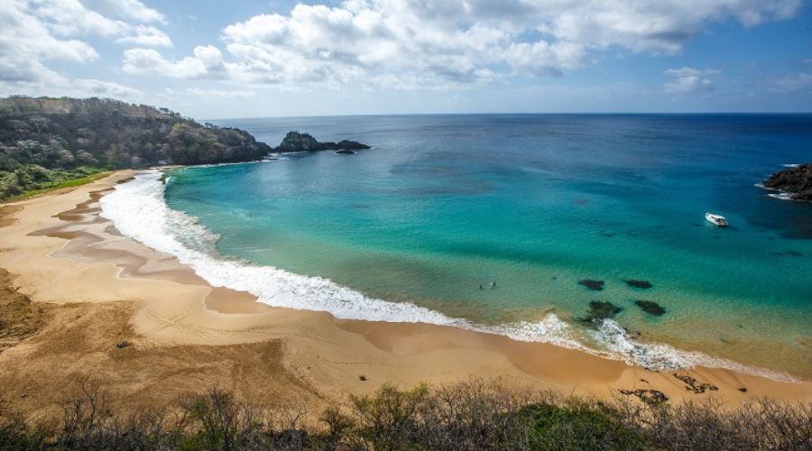 Embratur apresenta plataforma digital OTA para fortalecer turismo sustentável em Fernando de Noronha