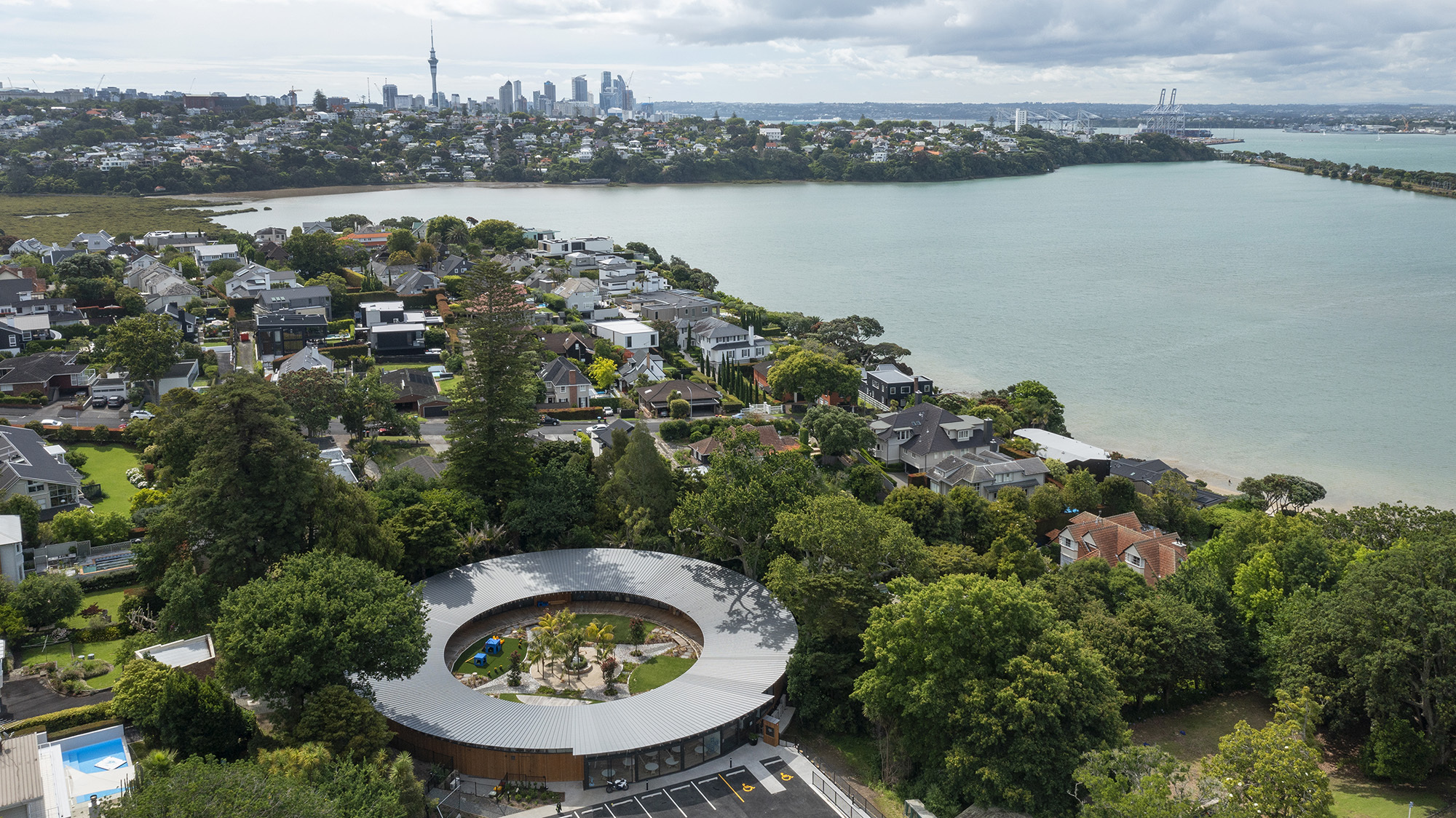 St. Kentigerns Centro de Cuidados Infantis / Arquitetos Smith