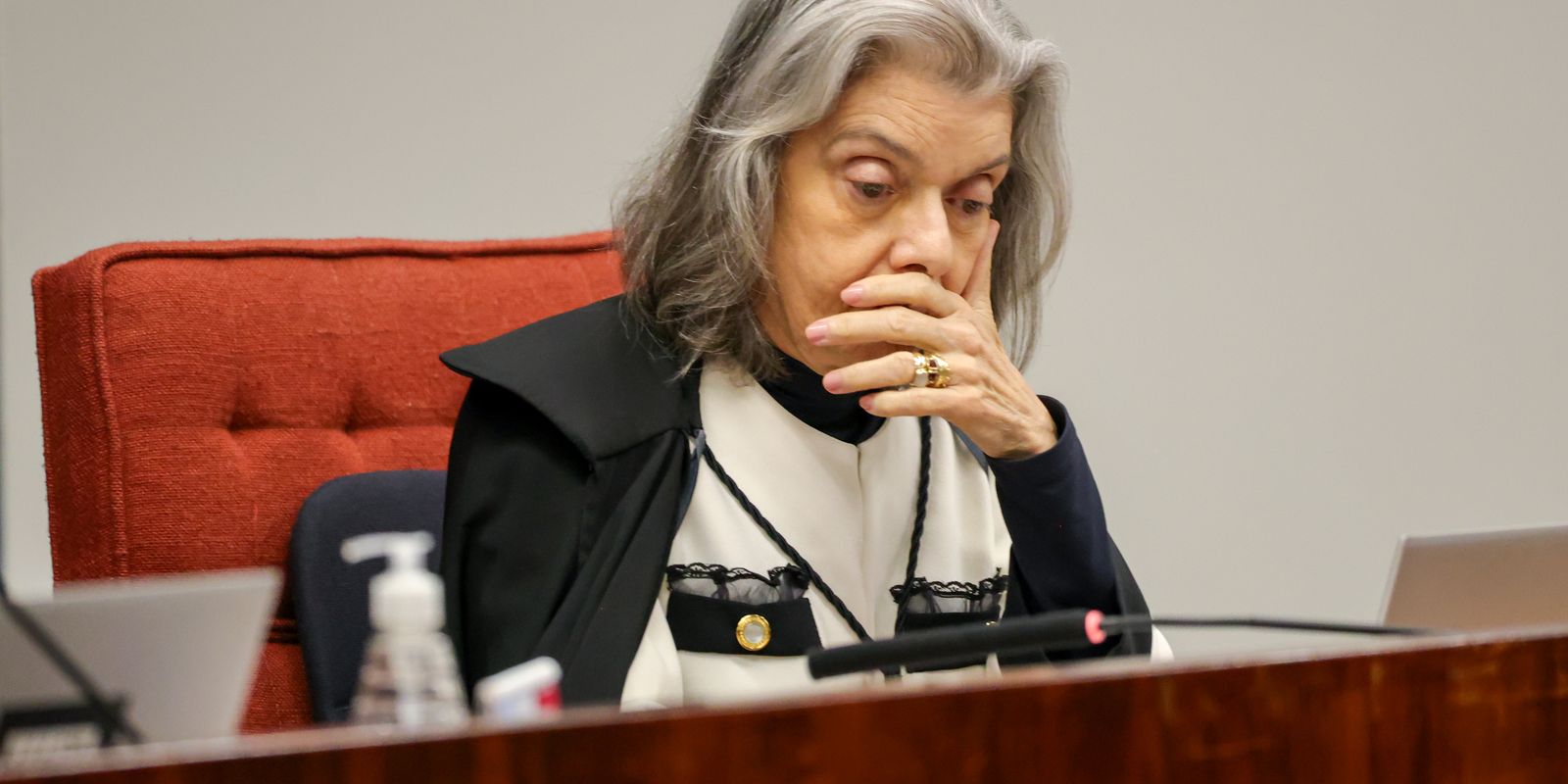 Voto de Cármen Lúcia pode formar maioria para condenar Bolsonaro