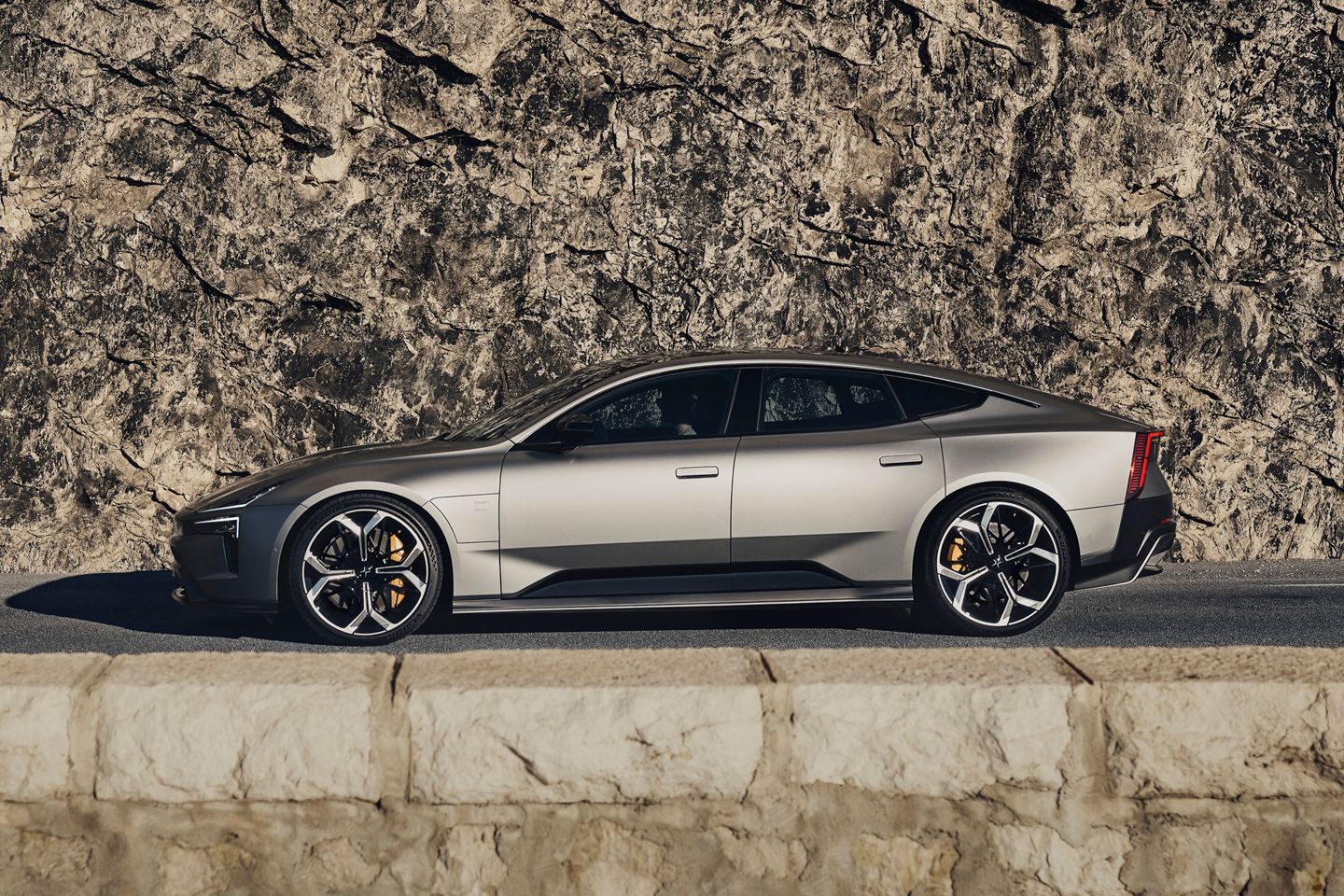 Polestar fica all-in em £ 105k, 884hp GT