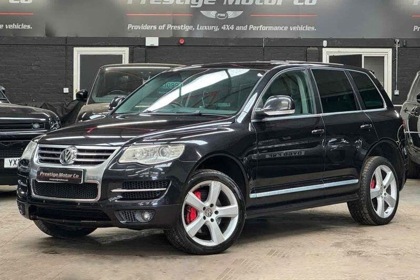 VW Touareg V10 | Galpão da semana