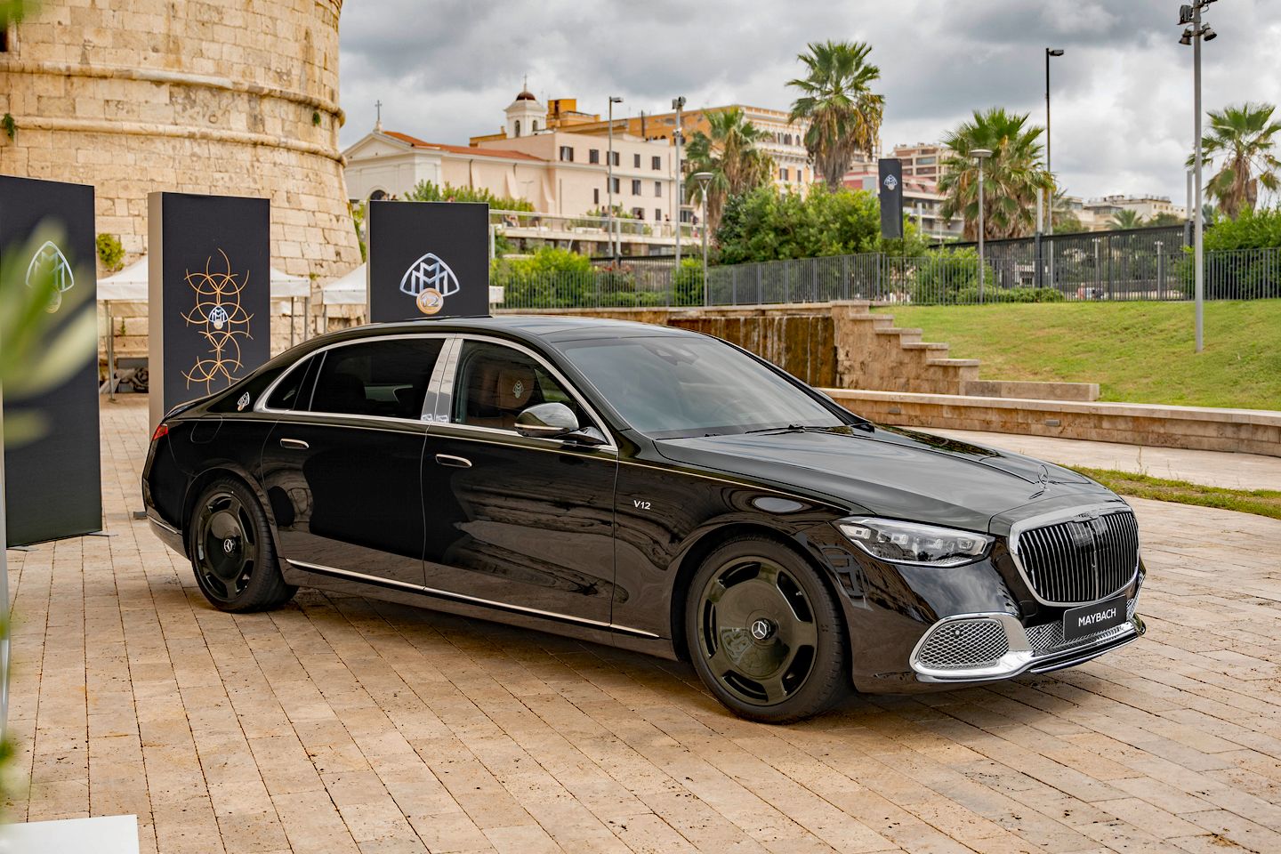 Eis a nova edição Mercedes-Maybach V12