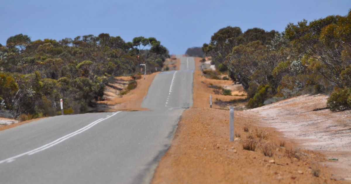 Os turistas alertaram: não quebre essas estradas