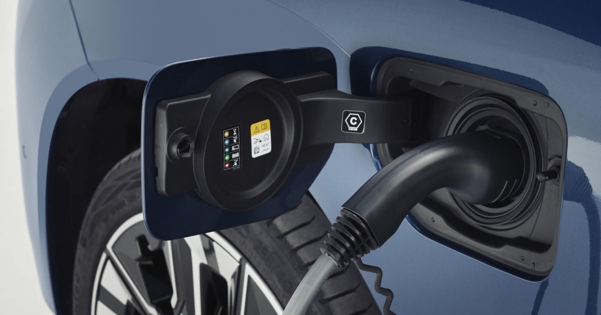 A meta climática do governo australiano exigirá que metade de todos os carros novos vendidos para serem EVs até 2035