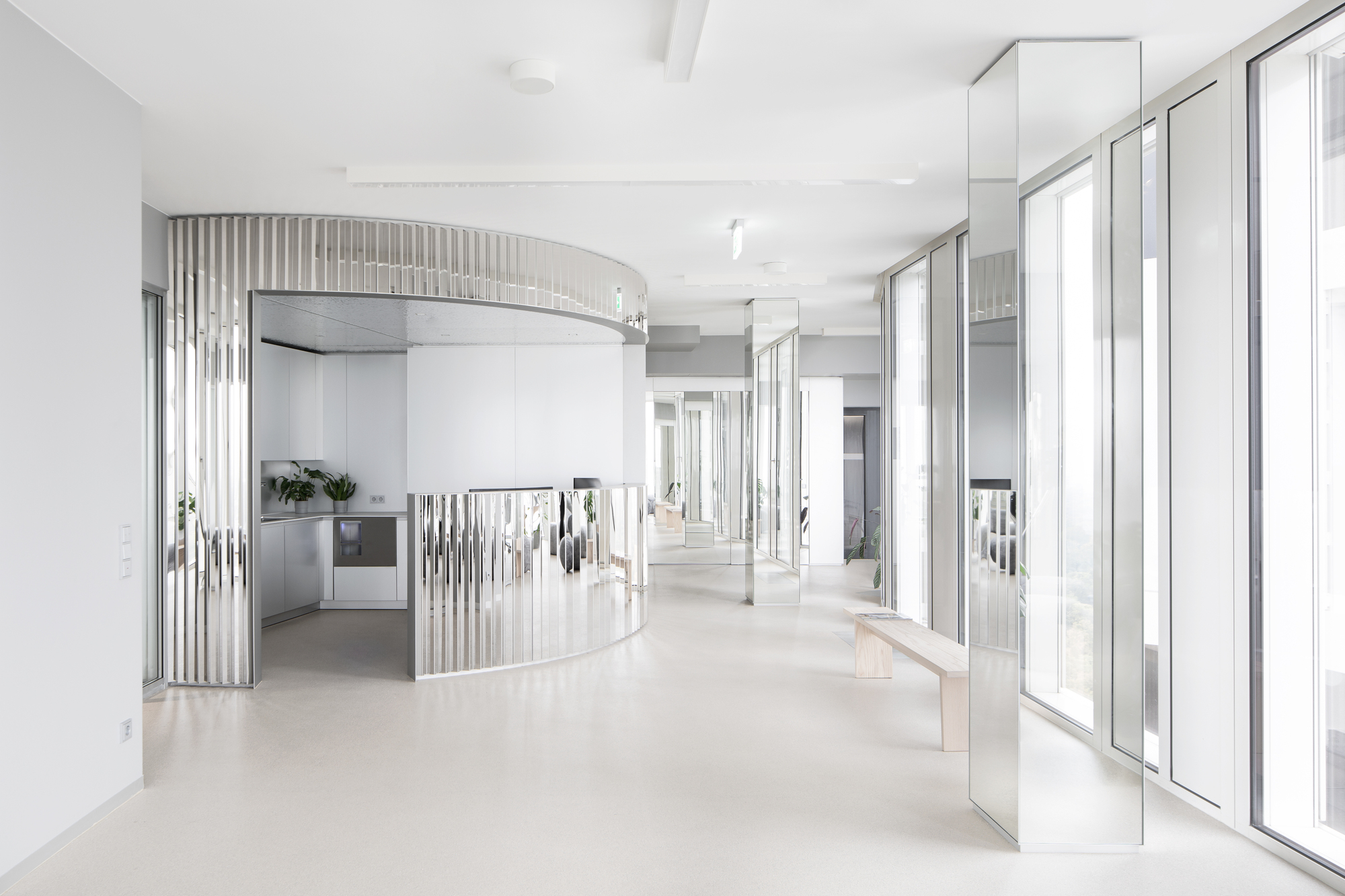 Signa Sports United High-Rise Tower / Allen Kaufmann Architects