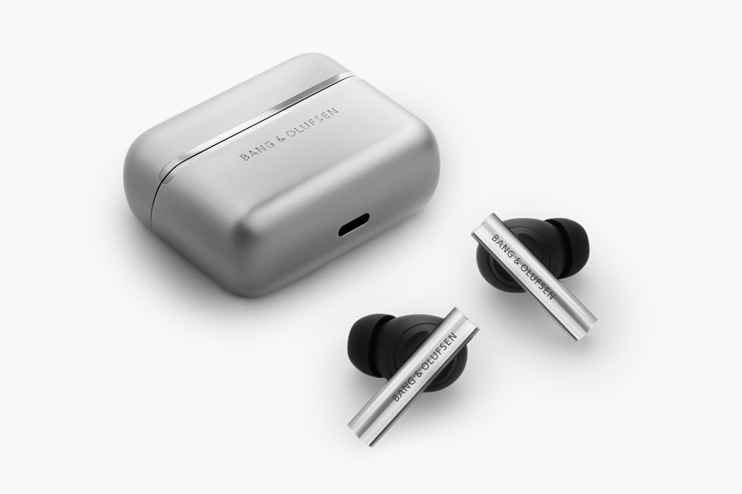 Os fones de ouvido de US $ 1.500 da Bang & Olufsen são construídos como jóias, mas sintonizados como equipamento de estúdio