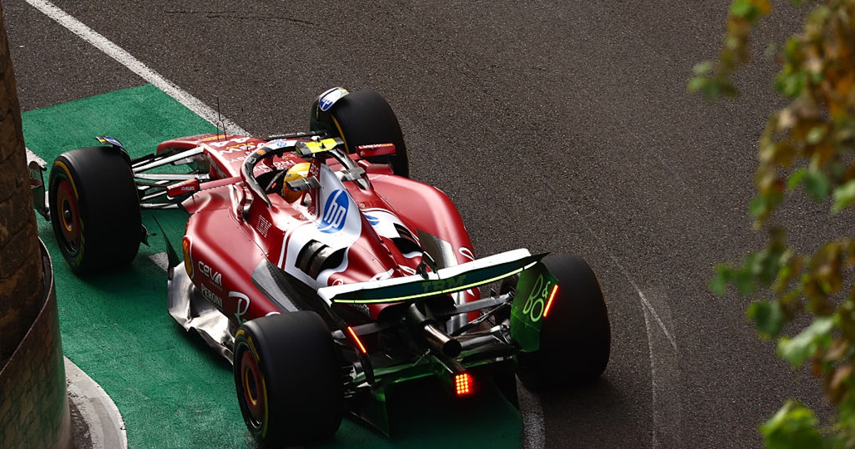 Configuração do freio Chave de alteração para o progresso de Hamilton em Baku