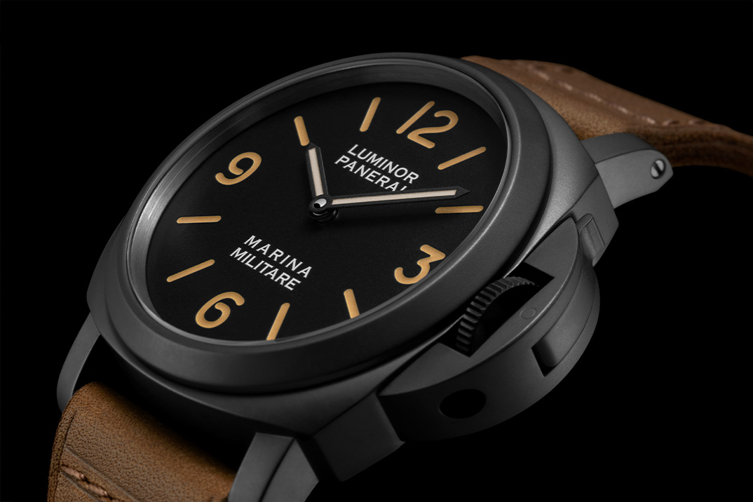 O PAM05218 de Panerai traz a Marina Militare de volta com um movimento moderno