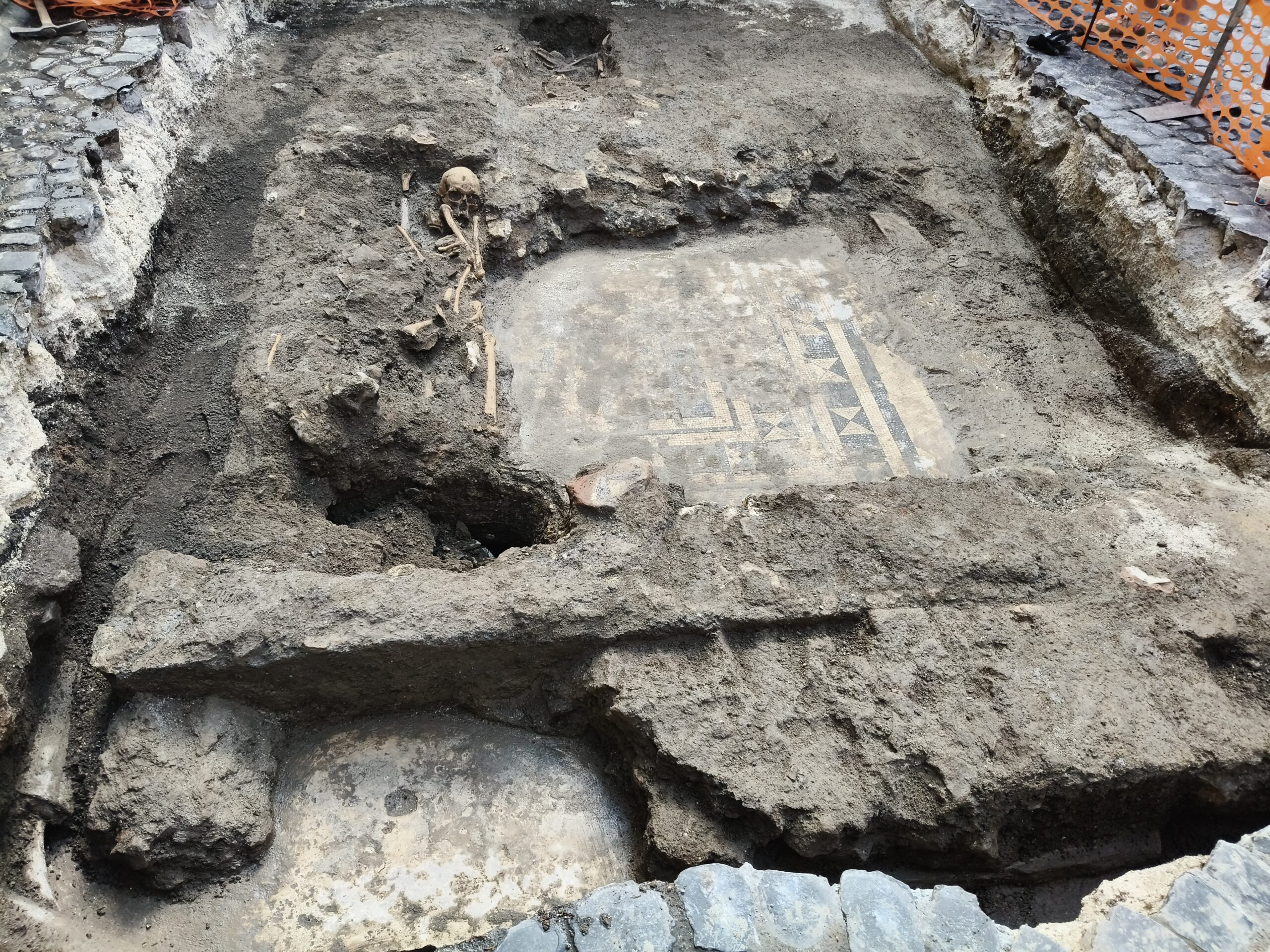 Mosaico romano encontrado durante em Tivoli – o blog de história