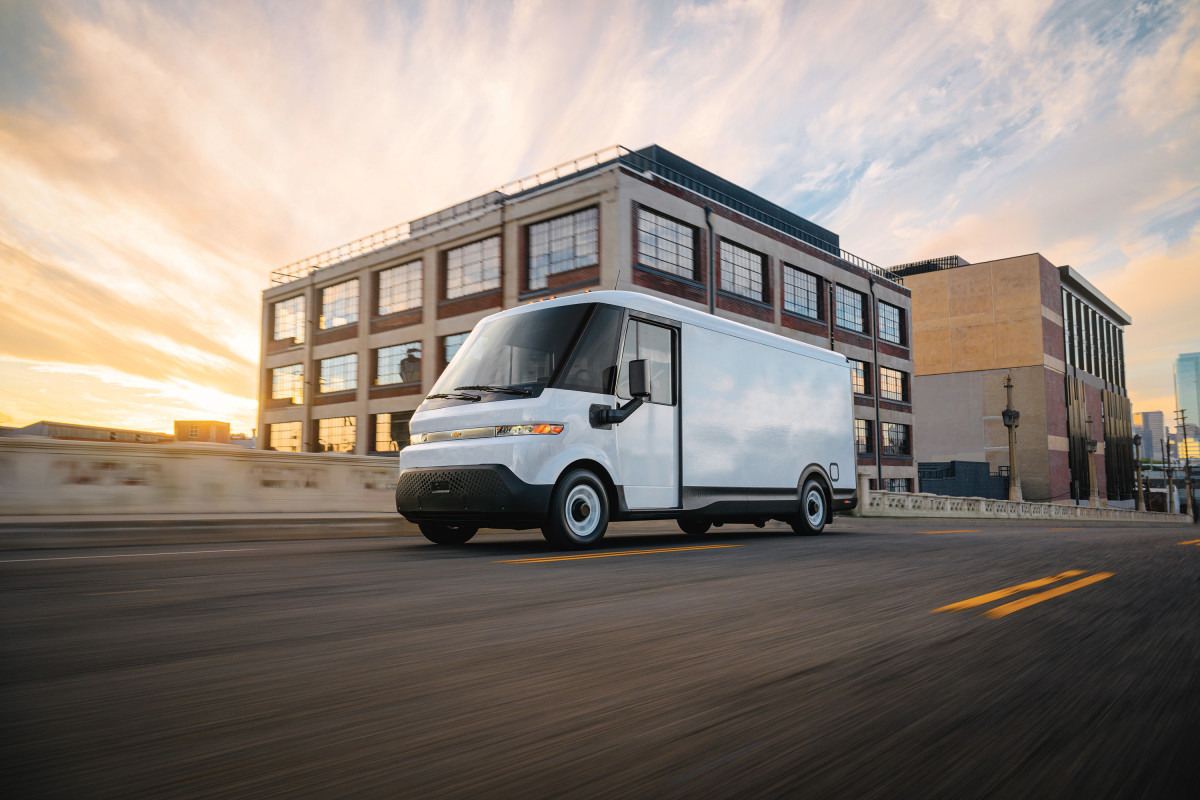 Seu próximo pacote Amazon pode ser entregue nessas vans elétricas