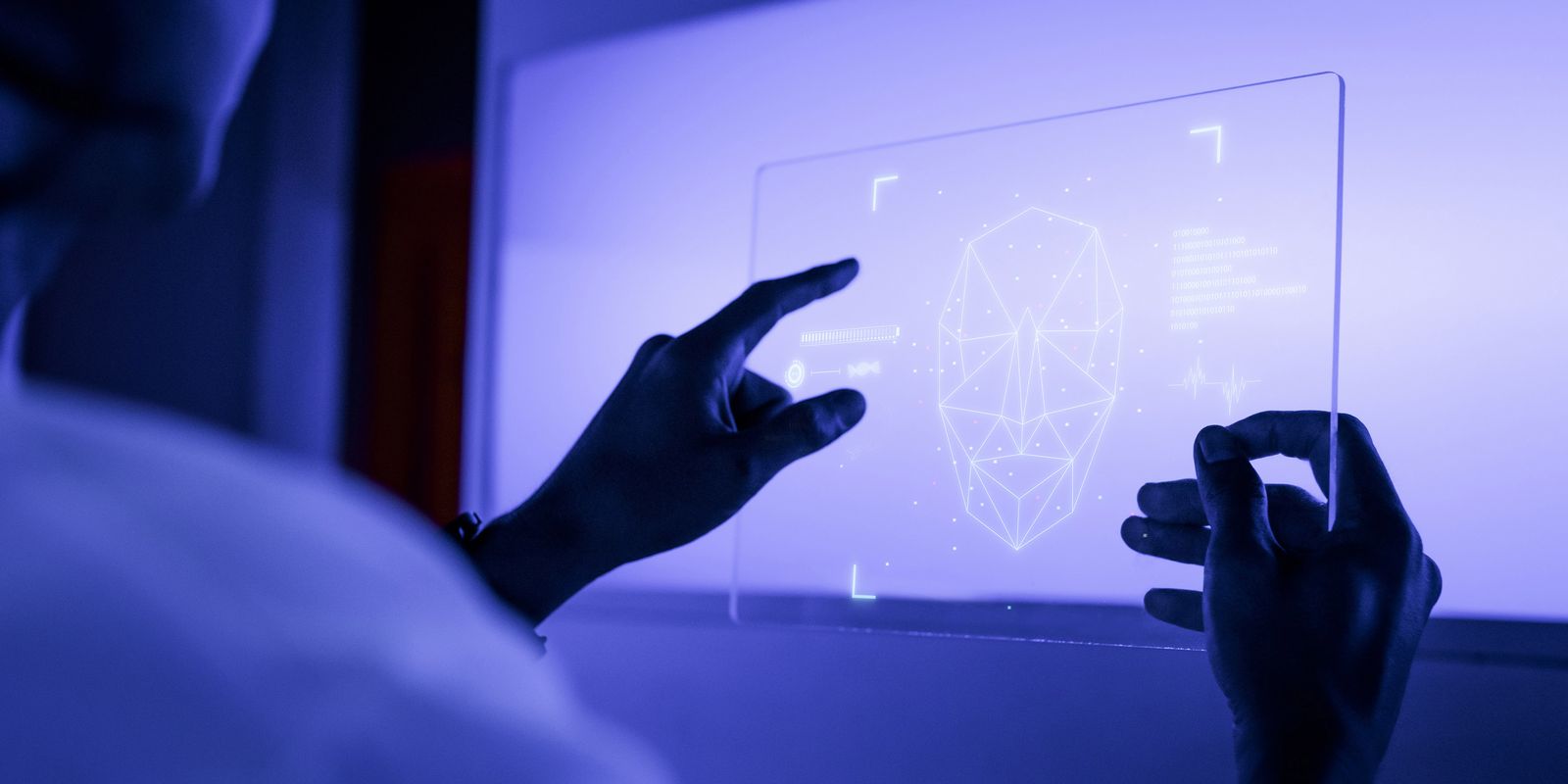 Inteligência artificial ameaça aprendizado da escrita, alerta autor