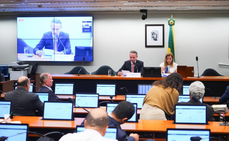 Conselho de Ética abre processo movido pelo PT contra Eduardo Bolsonaro – Notícias