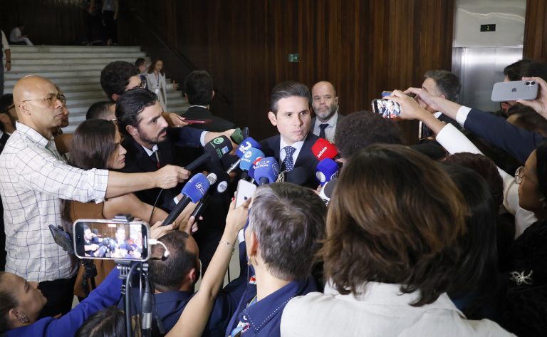 Motta diz que aguarda conversa de relator com bancadas para decidir se pauta anistia – Notícias