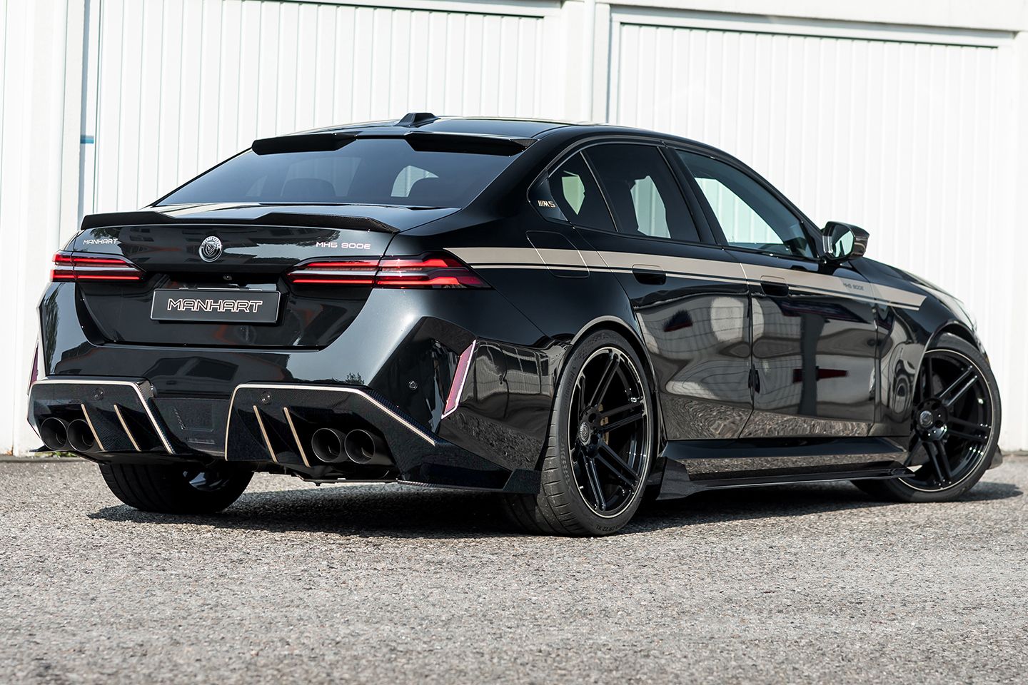 Claro que a Manhart agora faz um G90 M5 de 900hp