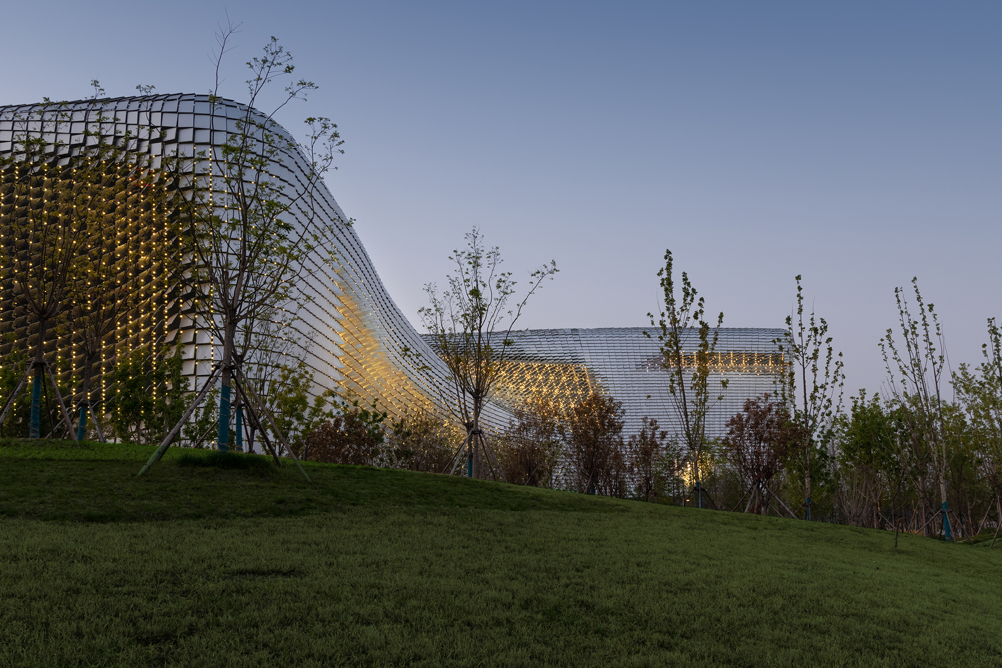 Novo Museu de Ciência e Tecnologia da Província de Henan / Tjad Atelier L+