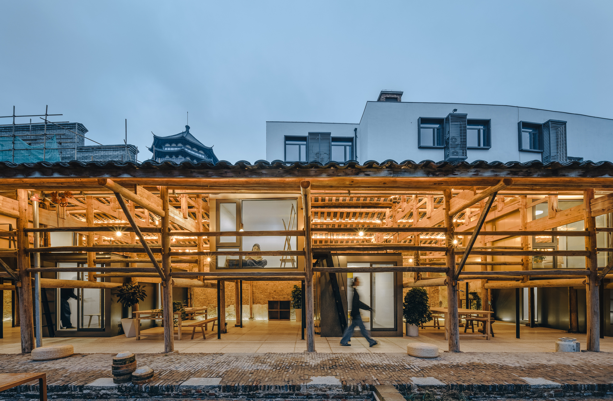 Porcelain Studios Plugin Revival / Escritório de Arquitetura Popular + Liu Kecheng Design Studio