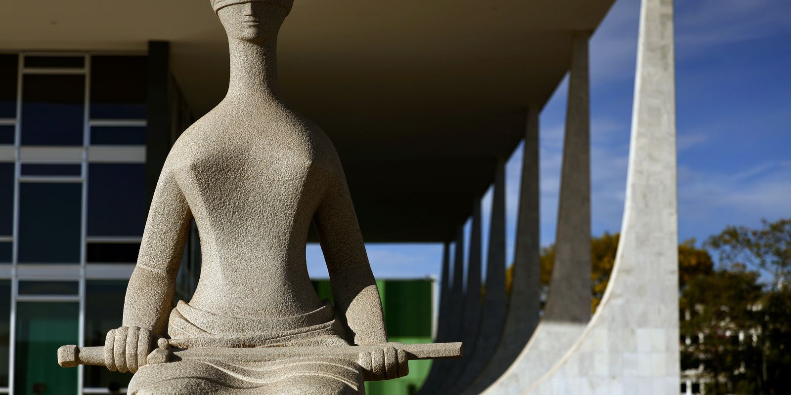 STF retoma julgamento sobre procedimentos médicos fora do rol da ANS