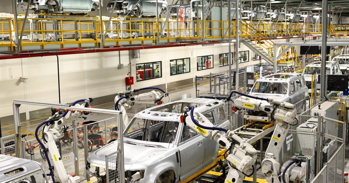 Jaguar Land Rover finalmente reinicia a produção cinco semanas após ataque cibernético